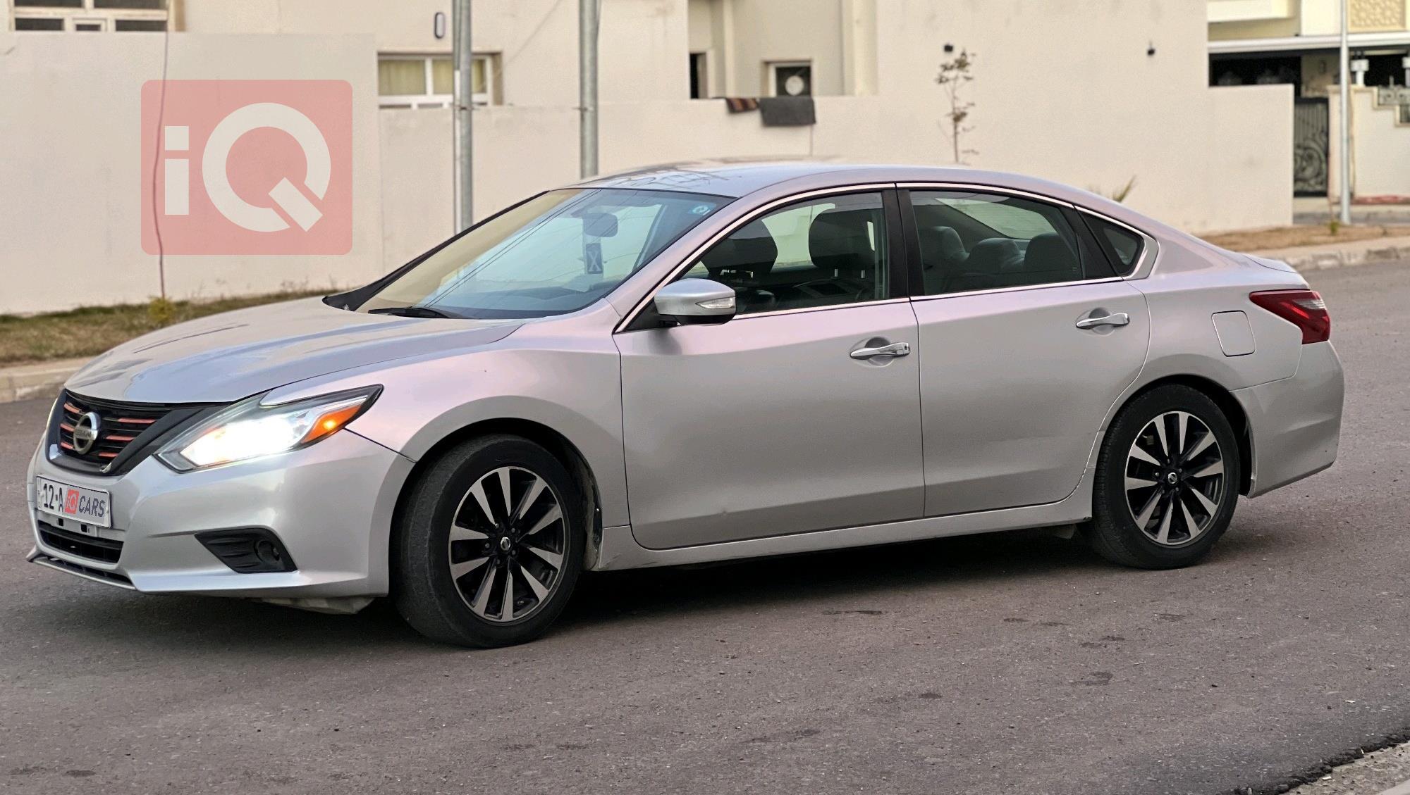 نيسان ألتيما